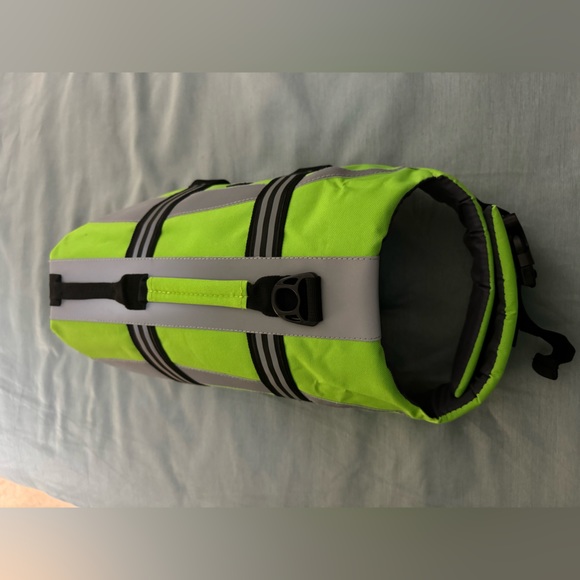 NWOT Size L Green EMUST Dog PFD Lifevest Life Preserver - Picture 9 of 11